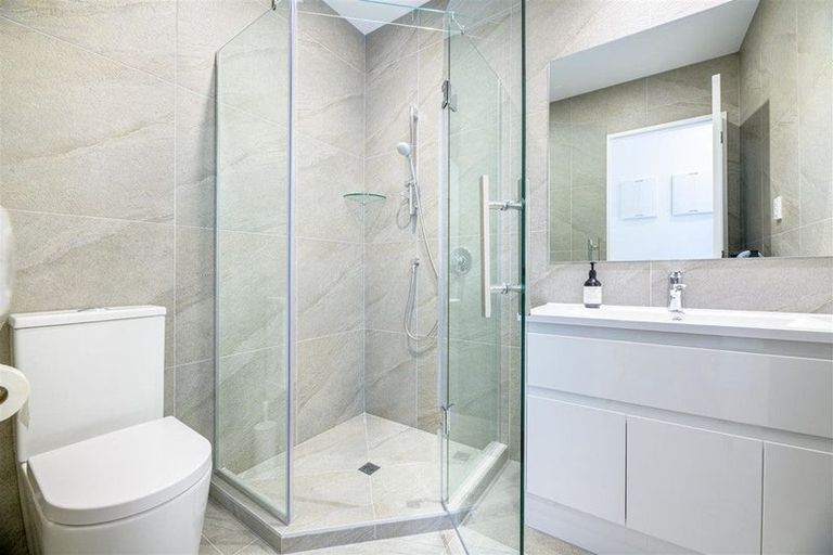 Photo of property in 14 Moki Place, Long Bay, Auckland, 0630