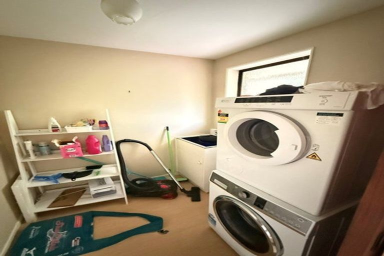 Photo of property in 15 Highland Place, Avonhead, Christchurch, 8042