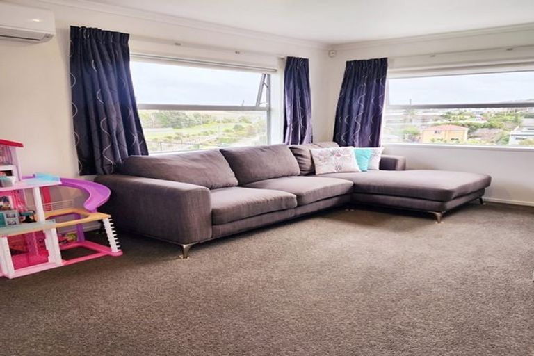 Photo of property in 126 Maire Road, Orewa, 0931