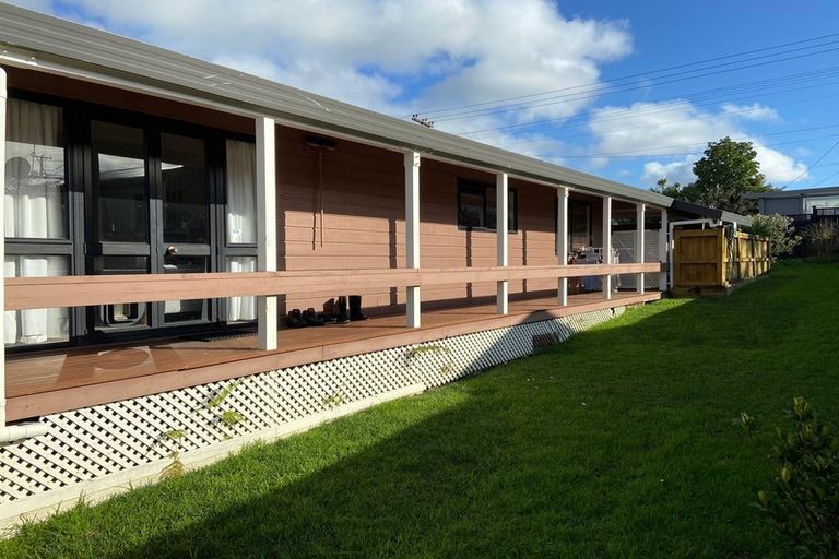 Photo of property in 1/2 Lysander Crescent, Beach Haven, Auckland, 0626