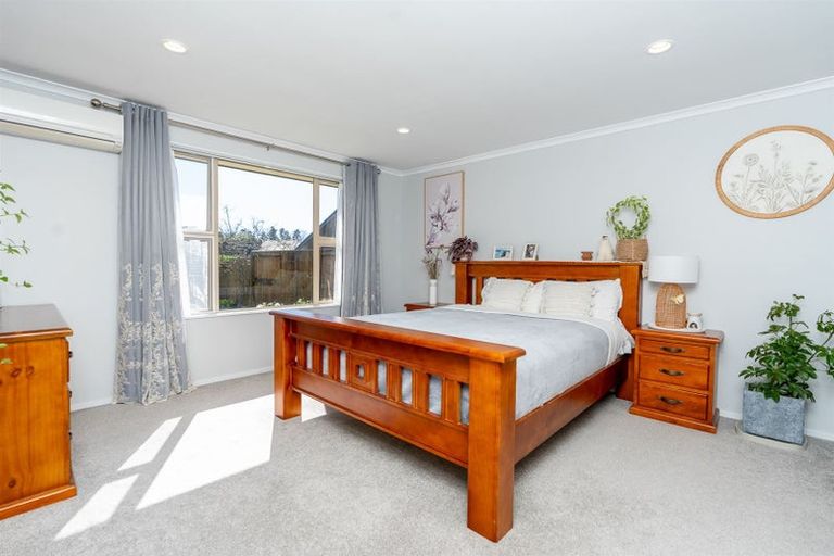 Photo of property in 12 Tarrango Way, Rototuna, Hamilton, 3210