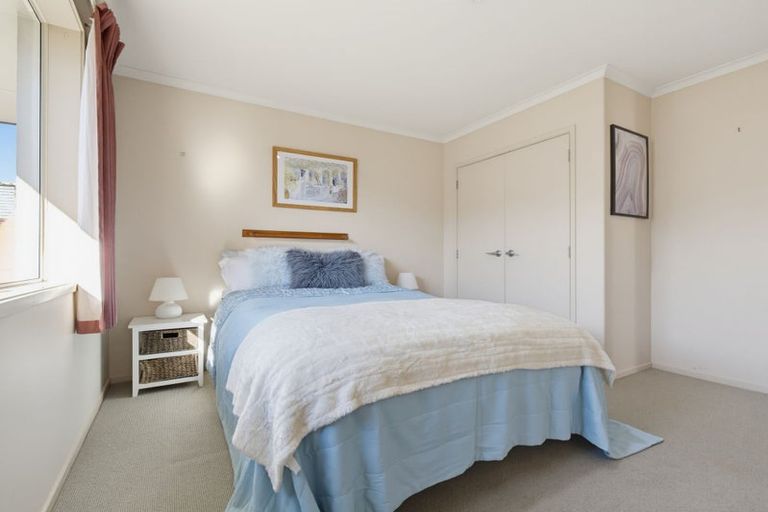 Photo of property in 8 Montrose Place, Pyes Pa, Tauranga, 3112