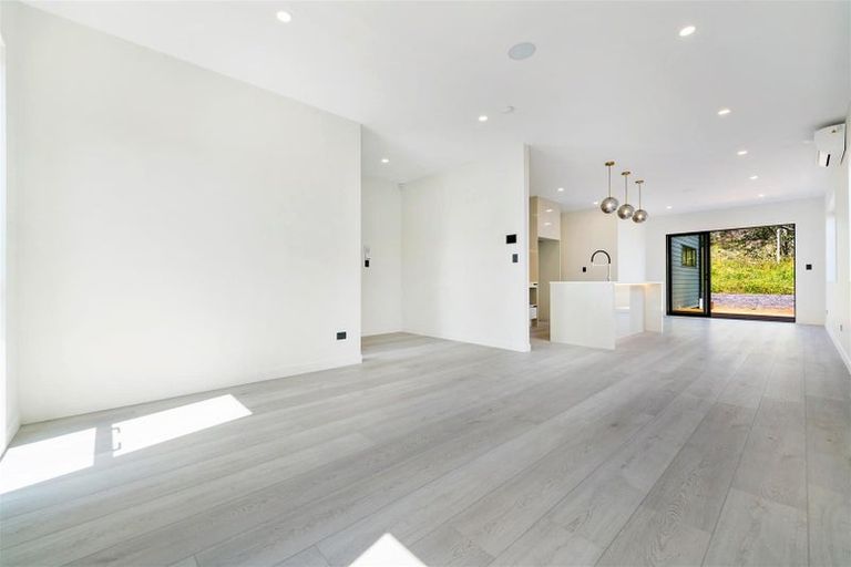 Photo of property in 43 Ta Moko Drive, Gulf Harbour, 0930