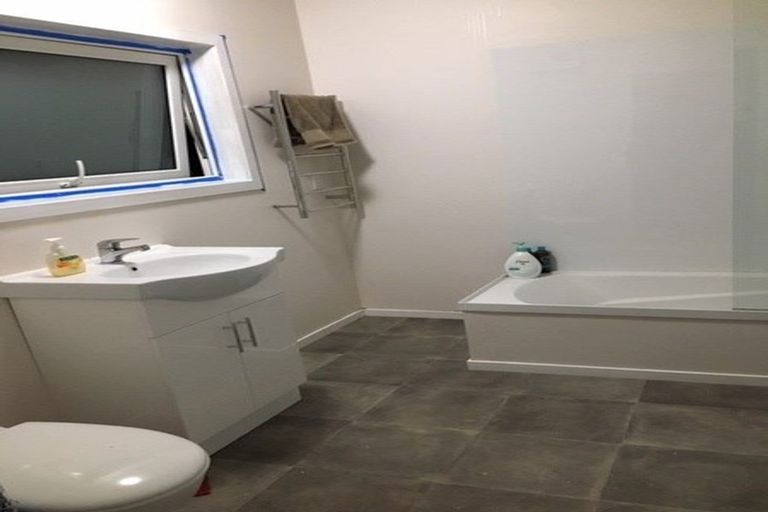 Photo of property in 74u2 Homebush Road, Khandallah, Wellington, 6035