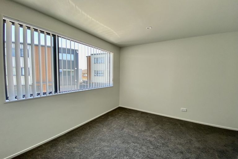 Photo of property in 43 Marumaru Lane, Manurewa, Auckland, 2102