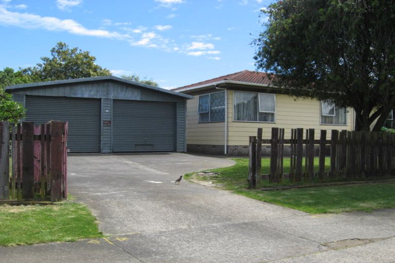 Photo of property in 1 Harwell Place, Mangere, Auckland, 2022
