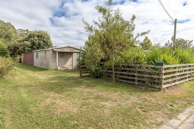 Photo of property in 11 Rathbone Street, Waipawa, 4210