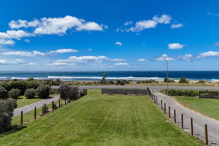 Photo of property in 265 Mataikona Road, Mataikona, Tinui, 5889