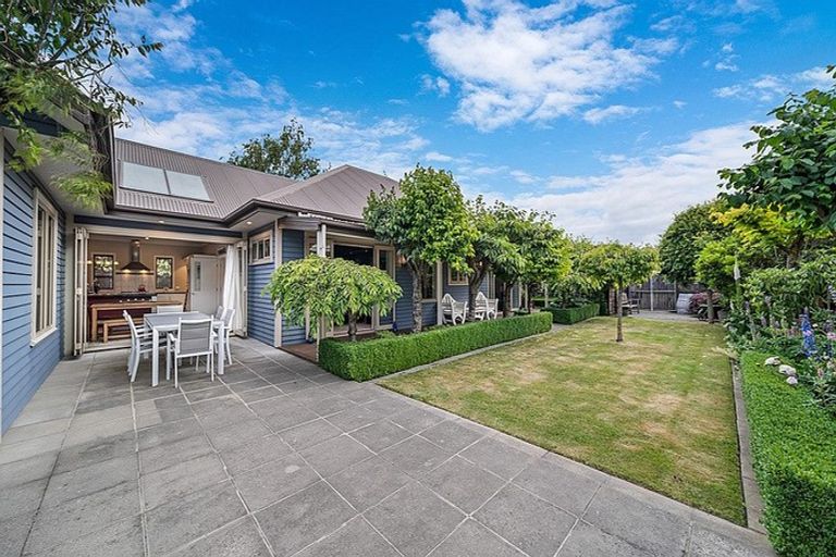 Photo of property in 18 Milesbrook Close, Rangiora, 7400