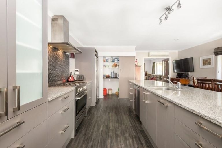 Photo of property in 121 Warrington Street, Mairehau, Christchurch, 8013