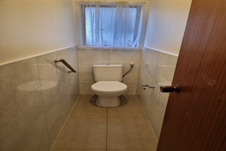 Photo of property in 2/2a Hutt Road, Manurewa, Auckland, 2102