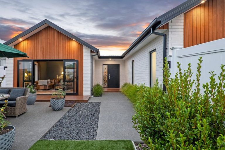 Photo of property in 79 Te Hurunui Drive, Pegasus, 7612