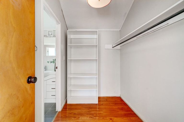 Photo of property in 2/14 Chip Grove, Sunnyhills, Auckland, 2010