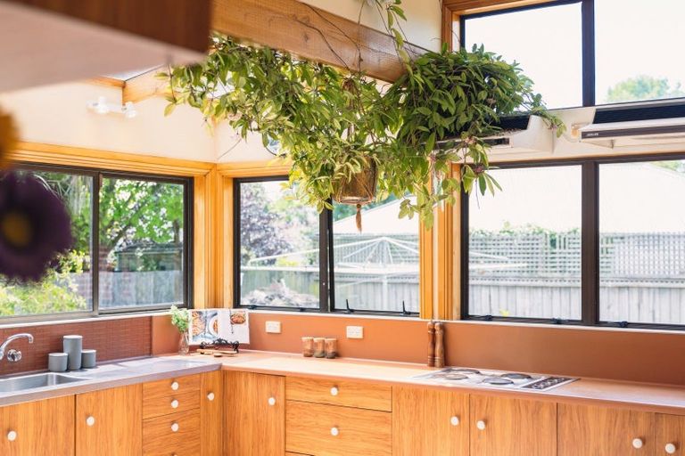 Photo of property in 111 Mays Road, St Albans, Christchurch, 8052