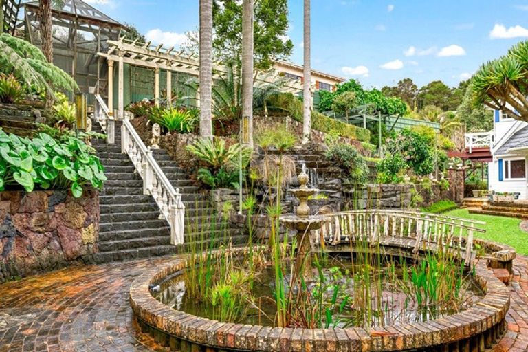 Photo of property in 32 Deane Avenue, Titirangi, Auckland, 0604