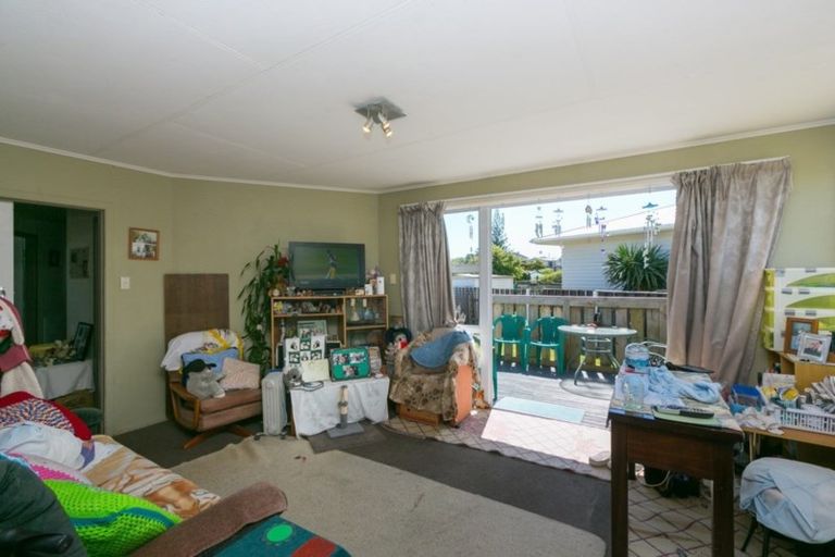 Photo of property in 49 Rosendale Avenue, Spotswood, New Plymouth, 4310