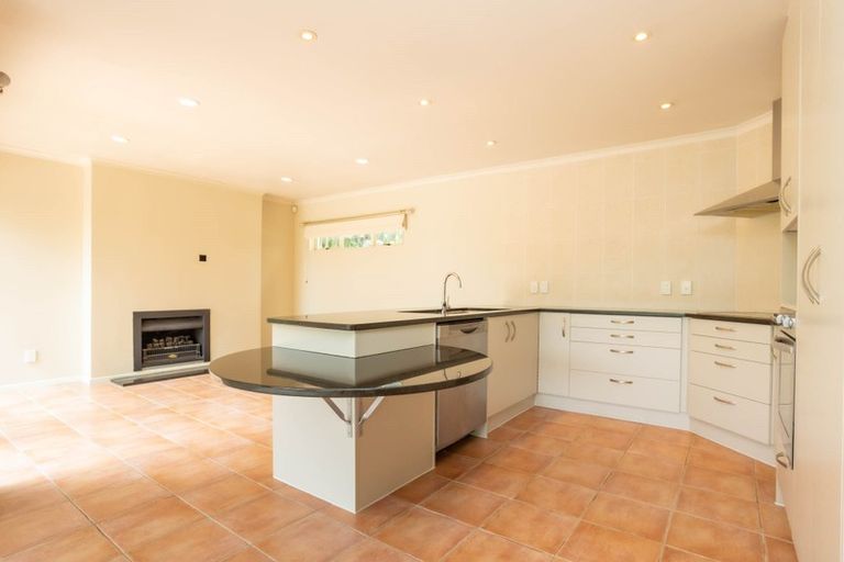 Photo of property in 40 Monte Cassino Place, Birkdale, Auckland, 0626