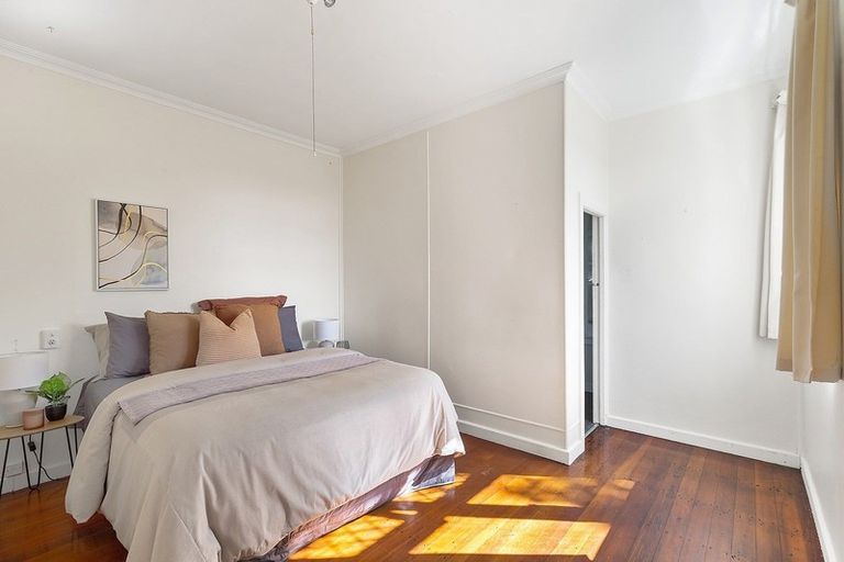 Photo of property in 51 Farnham Street, Mornington, Wellington, 6021