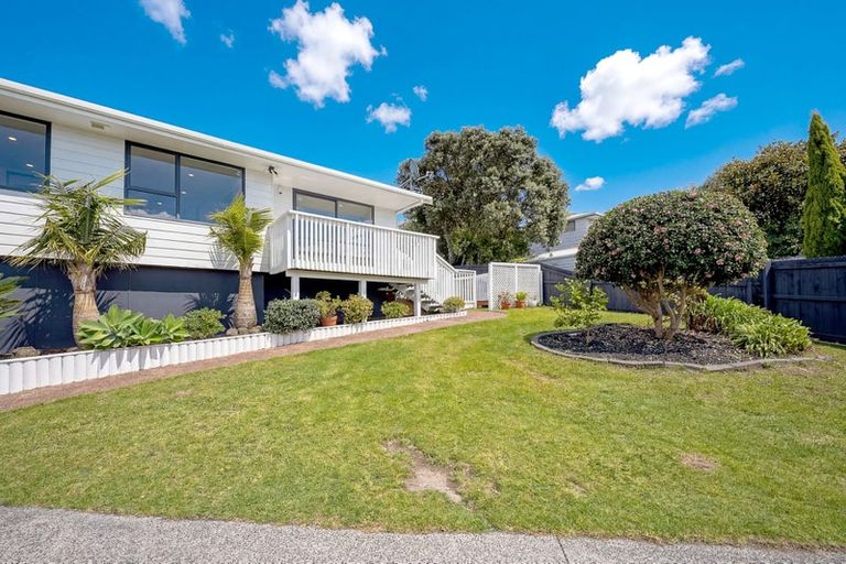 Photo of property in 140d Hepburn Road, Glendene, Auckland, 0602