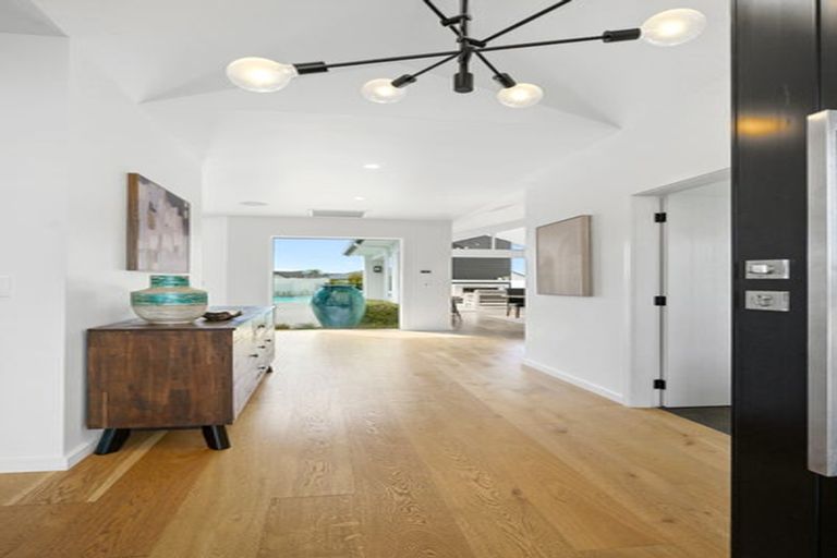 Photo of property in 12 Mike Smith Drive, Cambridge, 3434