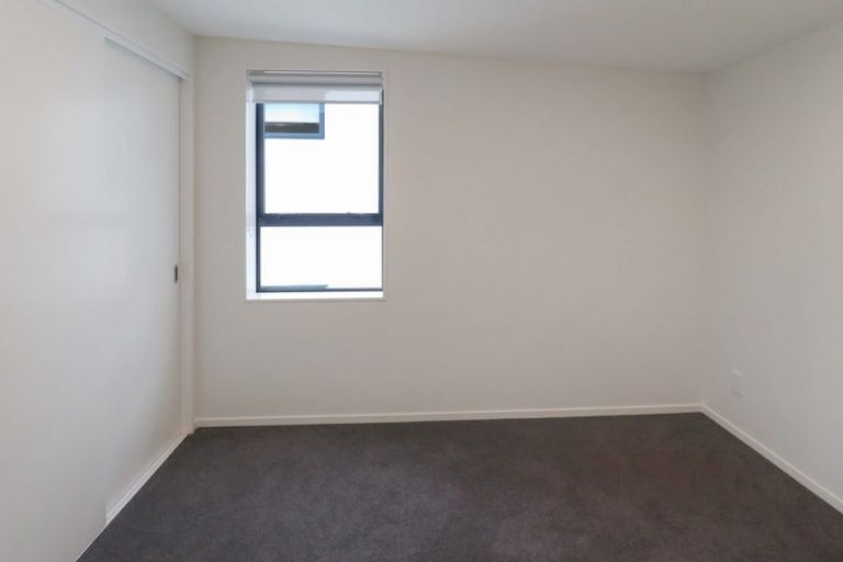 Photo of property in 63u5 Tiketike Way, Brooklyn, Wellington, 6021