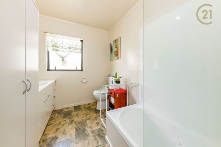 Photo of property in 14 Margarita Rise, Pukekohe, 2120