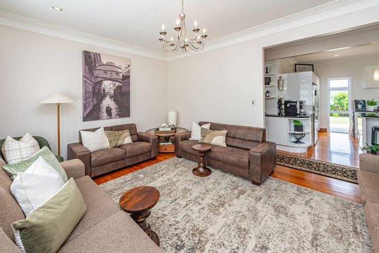 Photo of property in 19 Kent Road, Saint Johns Hill, Whanganui, 4501