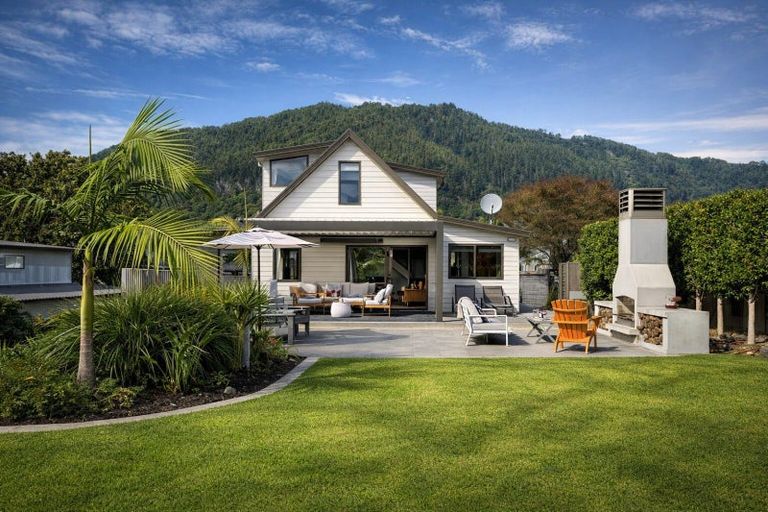 Photo of property in 9 Britannia Dell, Pauanui, Hikuai, 3579