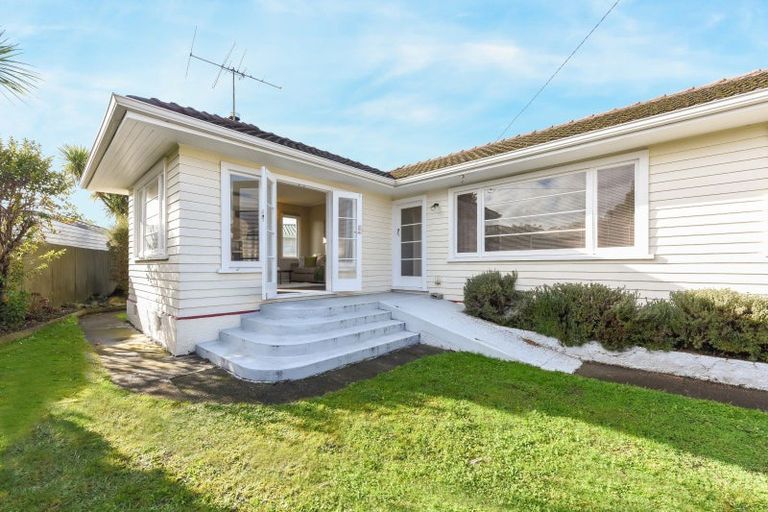 Photo of property in 1/50 Parkers Road, Tahunanui, Nelson, 7011