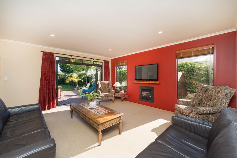 Photo of property in 14 Batt Street, West End, Palmerston North, 4410
