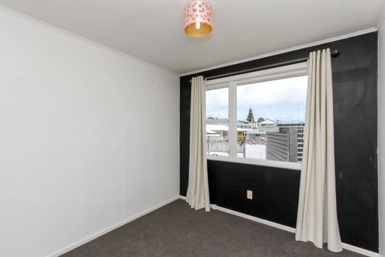 Photo of property in 47 Rosendale Avenue, Spotswood, New Plymouth, 4310