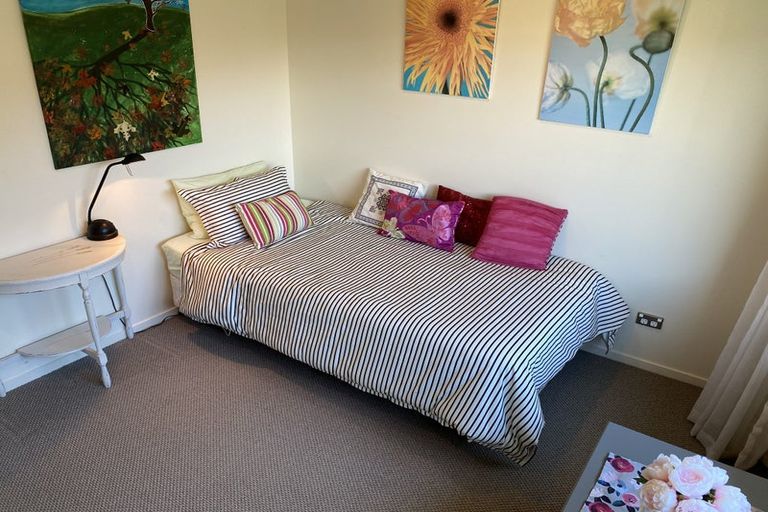 Photo of property in 32 Carroll Place, Owhata, Rotorua, 3010