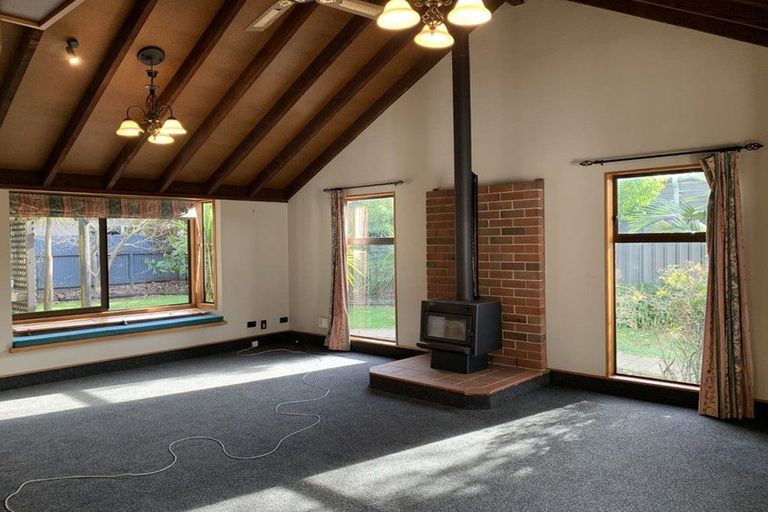 Photo of property in 2/11 Hammond Road, Taradale, Napier, 4112