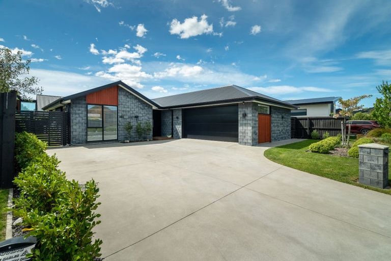 Photo of property in 10 Ruston Lane, Halswell, Christchurch, 8025