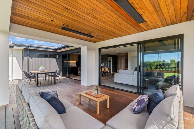 Photo of property in 19 Frank Ernest Crescent, Prebbleton, 7676