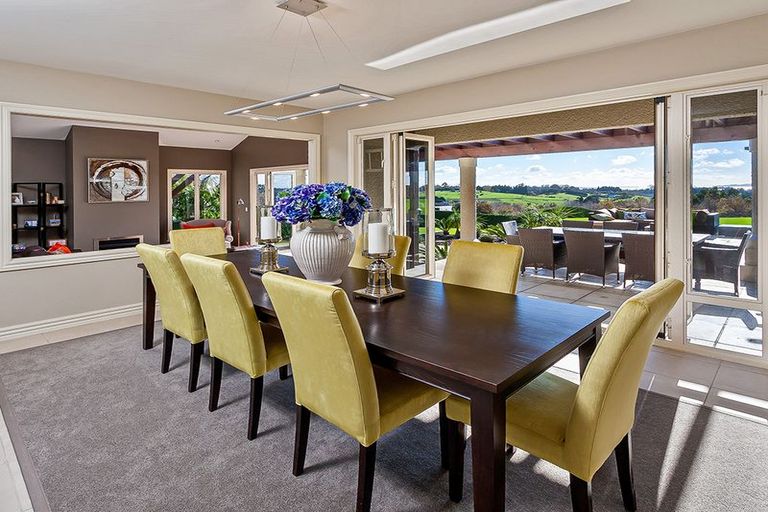 Photo of property in 21 Potts Road, Whitford, Howick, 2571