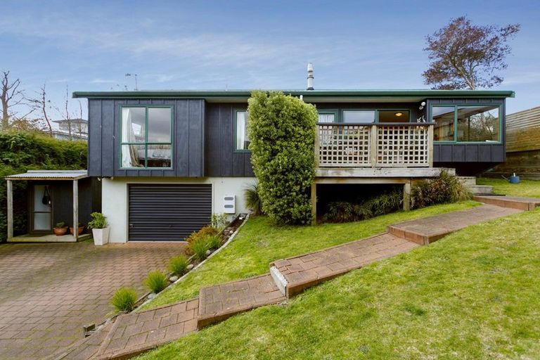Photo of property in 36 Sunset Street, Hilltop, Taupo, 3330