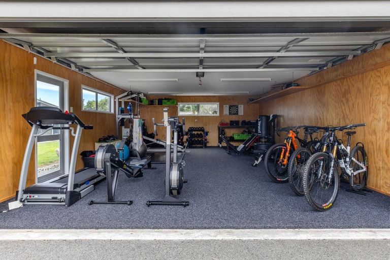 Photo of property in 1 Moss Lane, Raumati Beach, Paraparaumu, 5032