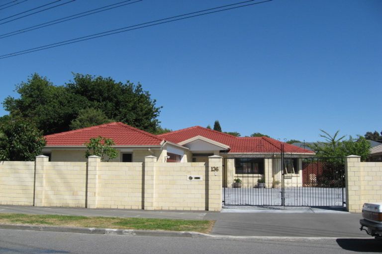 Photo of property in 136 Hawthornden Road, Avonhead, Christchurch, 8042