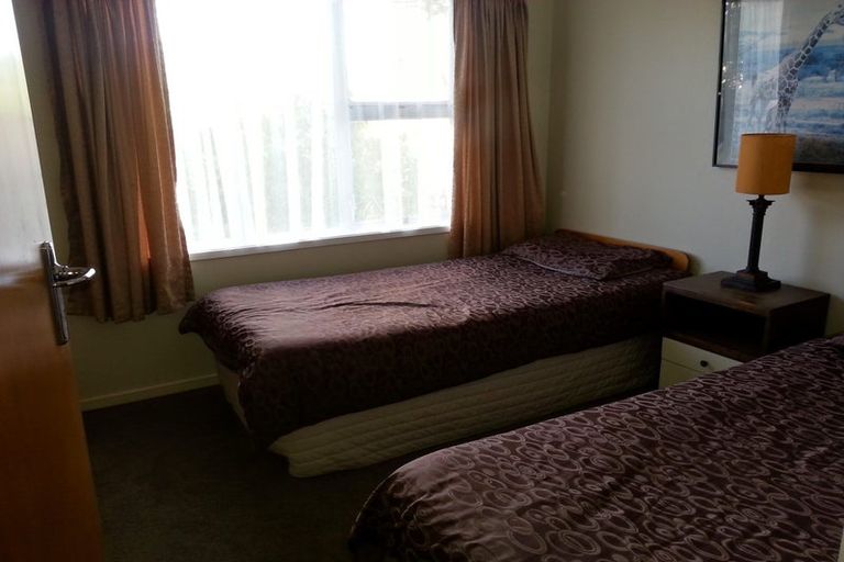 Photo of property in 1/34 Walton Street, Red Beach, 0932