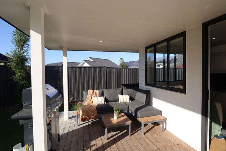 Photo of property in 26a&b Ethereal Crescent, Mount Pisa, Cromwell, 9383