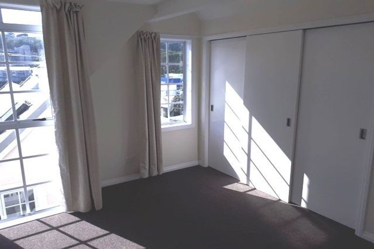 Photo of property in 97 Tasman Street, Mount Cook, Wellington, 6021