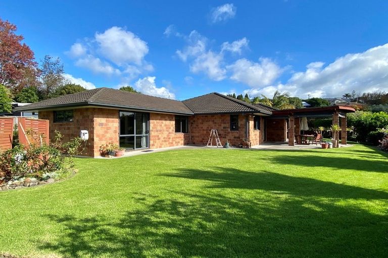 Photo of property in 2 Wouldbank Way, Welcome Bay, Tauranga, 3112