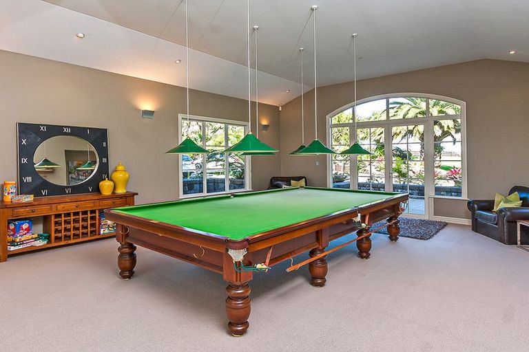 Photo of property in 21 Potts Road, Whitford, Howick, 2571