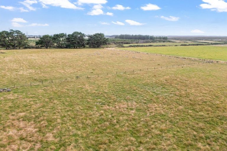Photo of property in 559 Tiwai Road, Awarua Plains, Invercargill, 9877