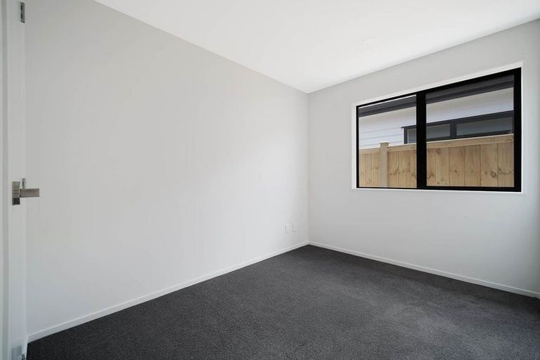 Photo of property in 14 Auranga Drive, Karaka, 2113