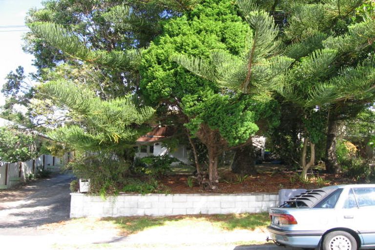 Photo of property in 7 Beverly Place, New Lynn, Auckland, 0600