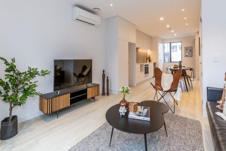 Photo of property in 6/214 Hereford Street, Christchurch Central, Christchurch, 8011