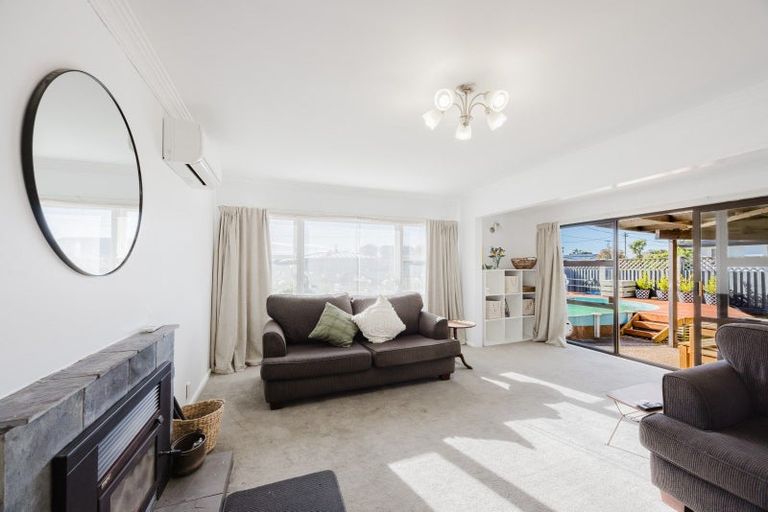 Photo of property in 8 Corbett Place, Onekawa, Napier, 4110