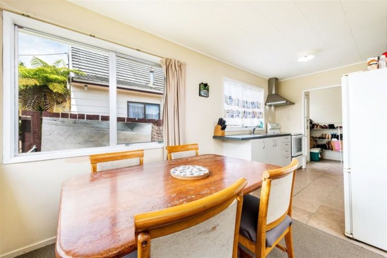 Photo of property in 308 Don Buck Road, Massey, Auckland, 0614
